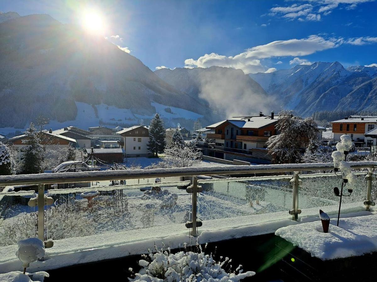 Hotel Garni Pinzgau, Bernd Huttl Neukirchen am Grossvenediger Exterior photo